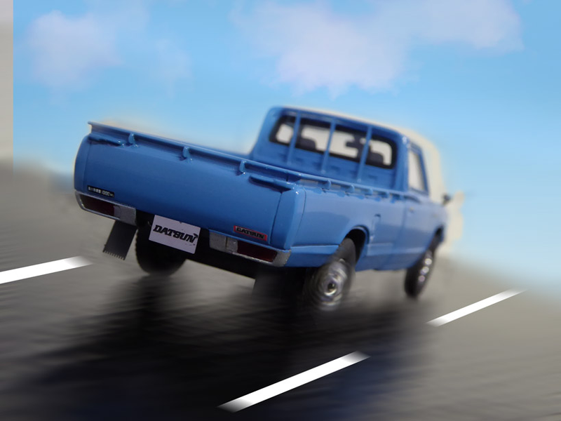 Illustration for article titled Forty 3rd: Samurai Sunday with a Blue Datsun